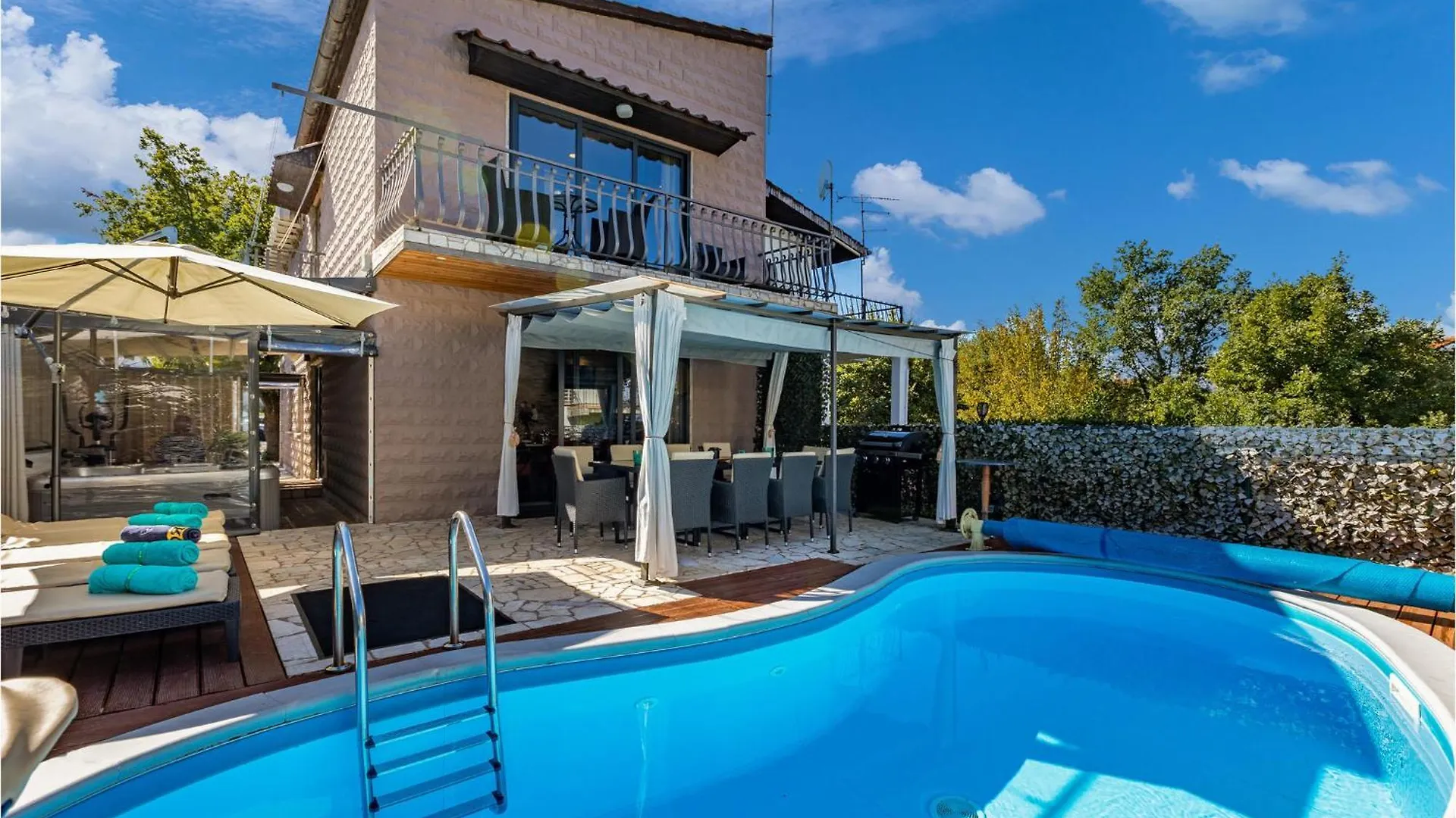 Nice Home In Vantacici With Wifi Porat