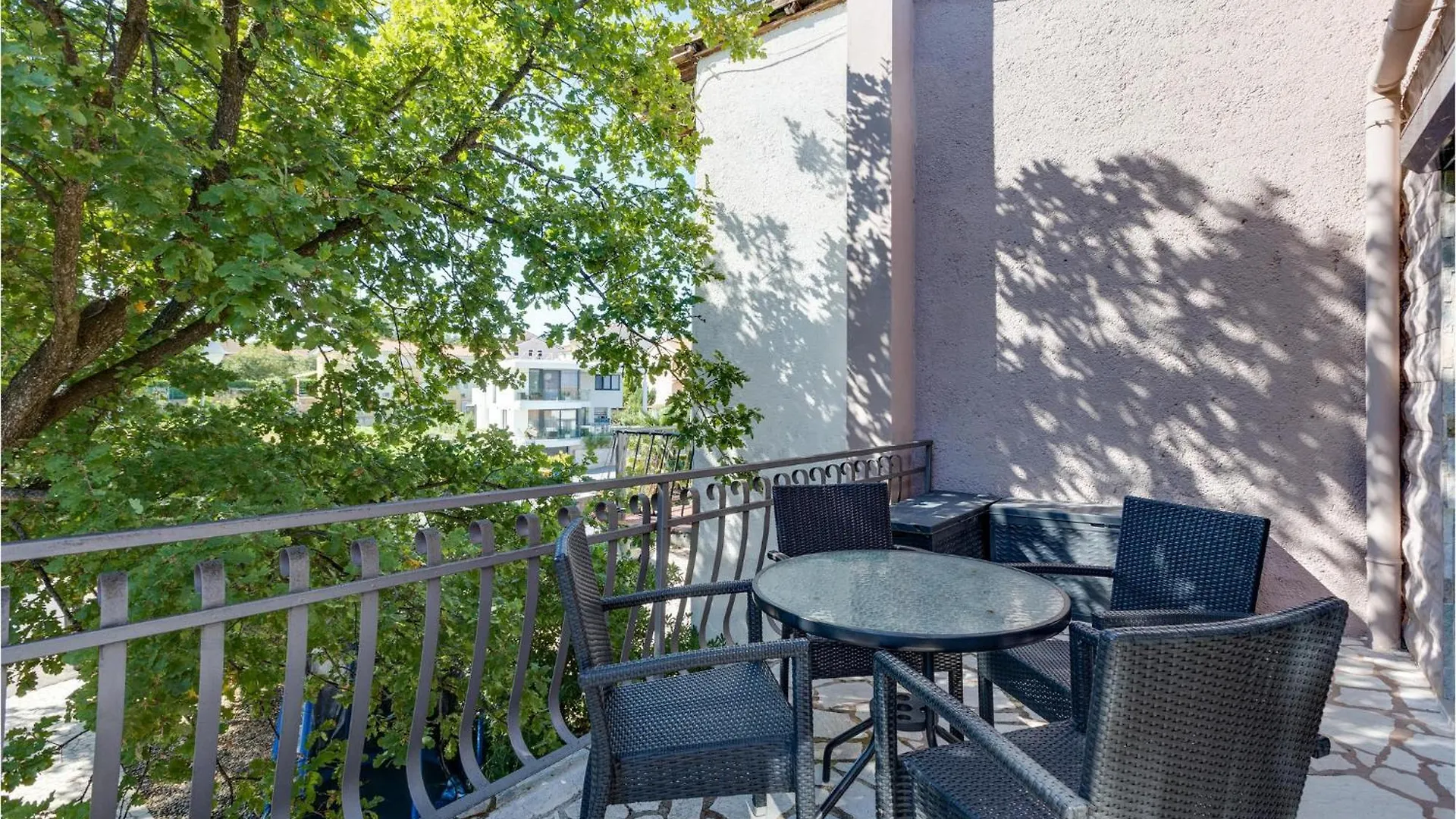 Nice Home In Vantacici With Wifi Porat  Holiday home